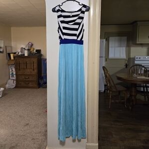 Emerald Boutique soft & stretchy maxi dress size medium in great condition